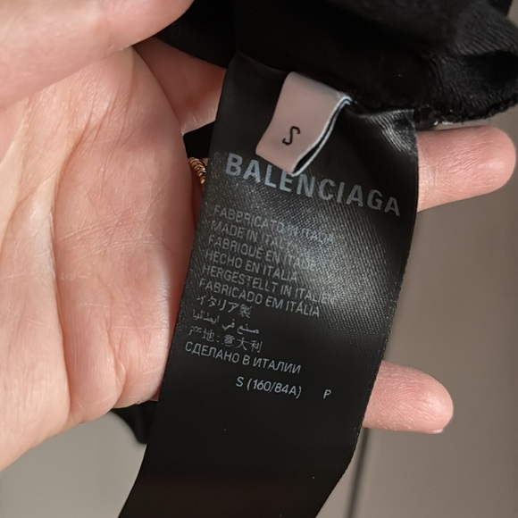 ❌SOLD❌ DO NOT PURCHASE Balenciaga Allover Logo Cropped Sweater - Small - Picture 7 of 7